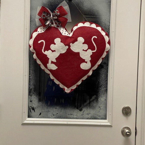 Valentine door hanger Disney Mickey Minnie heart - Picture 9 of 10